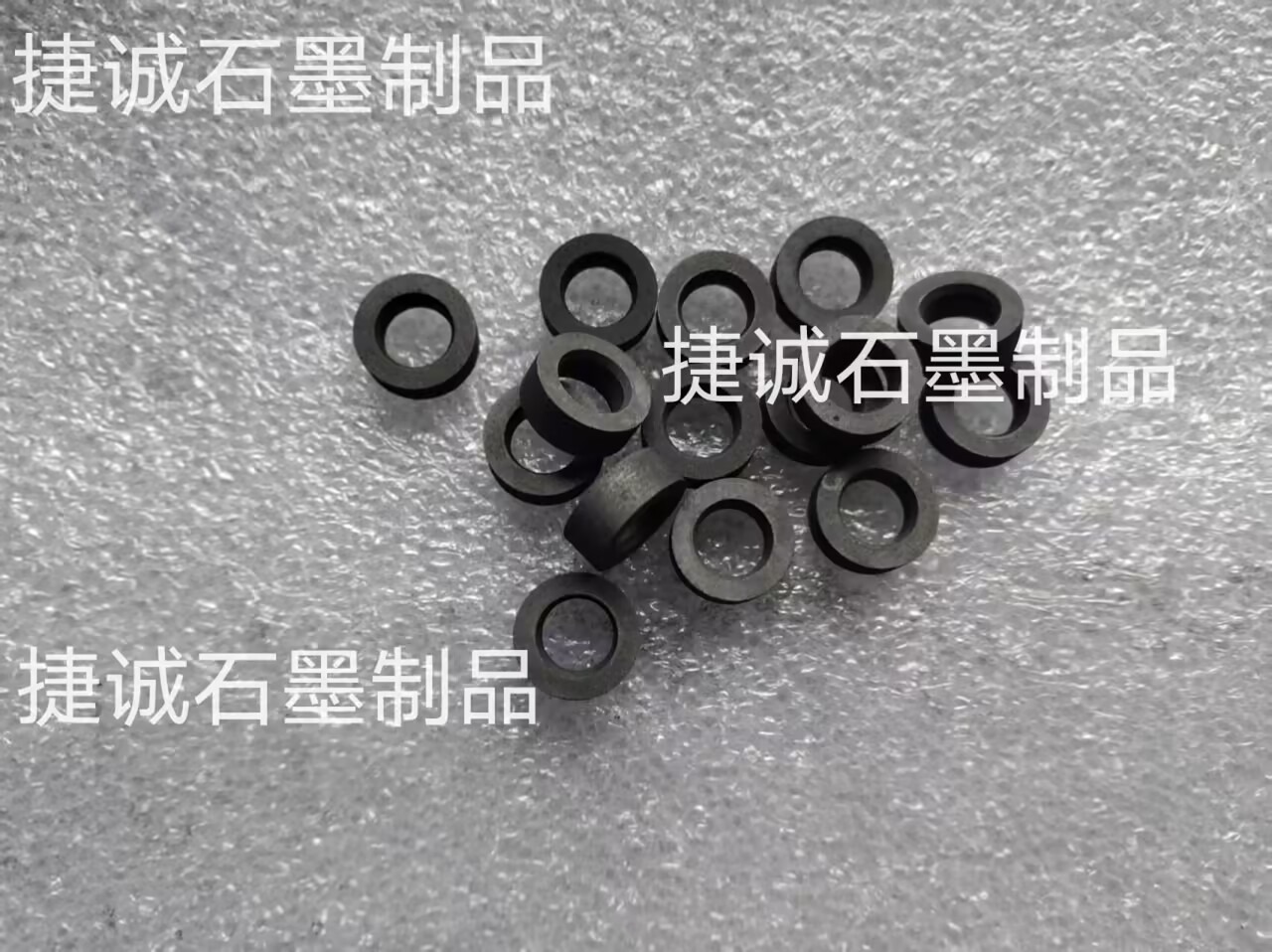 石墨轴承，石墨轴套，石墨轴承套，浸渍石墨轴承，耐磨石墨轴套，浸渍耐磨石墨轴承，石墨轴承轴套，石墨轴承加工，石墨轴承生产厂家